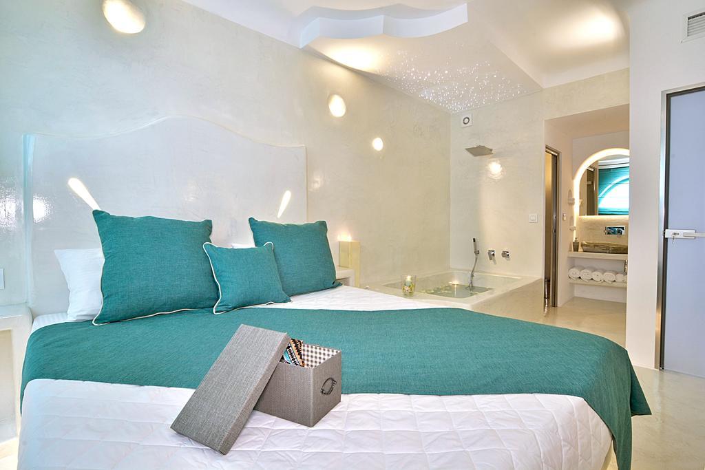 Santorini Loft Apartment คามารี ภายนอก รูปภาพ