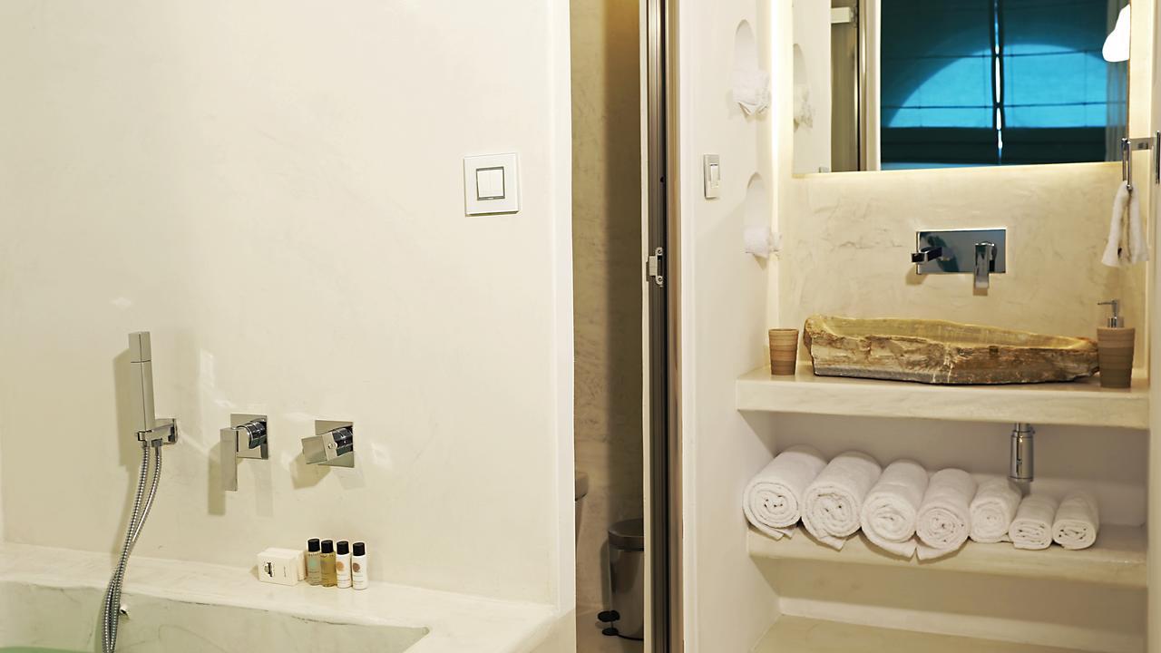 Santorini Loft Apartment คามารี ภายนอก รูปภาพ